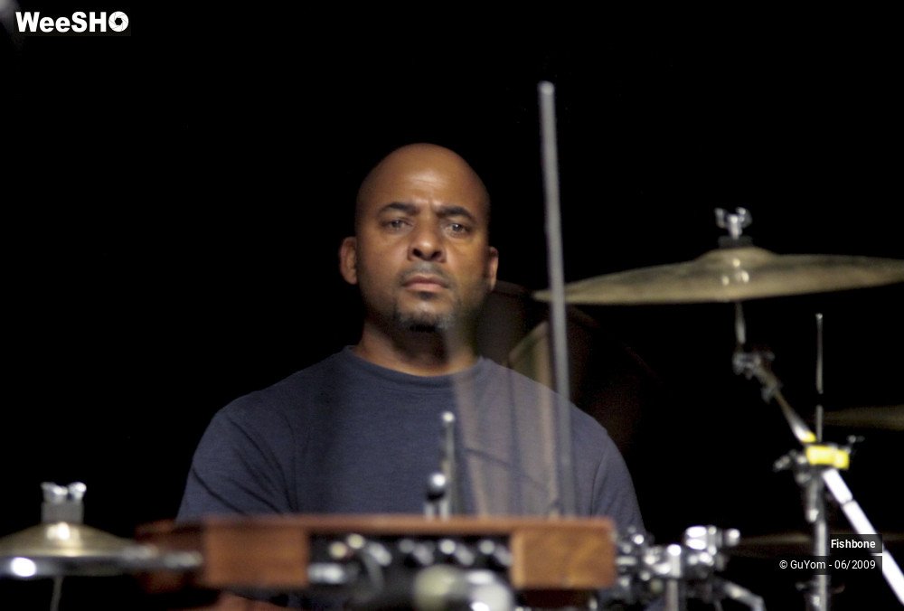 22/51 photos du spectacle Fishbone Balance