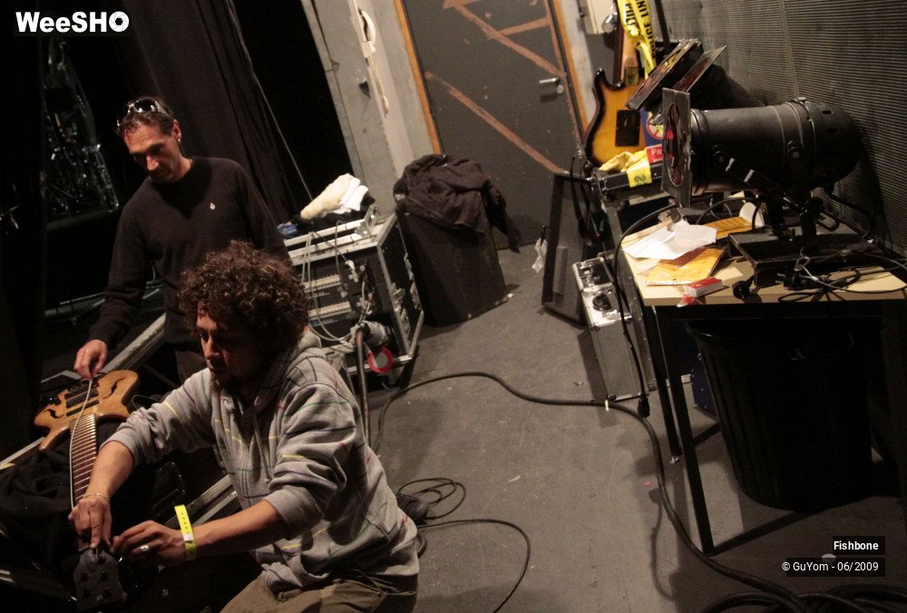 46/51 photos du spectacle Fishbone Balance