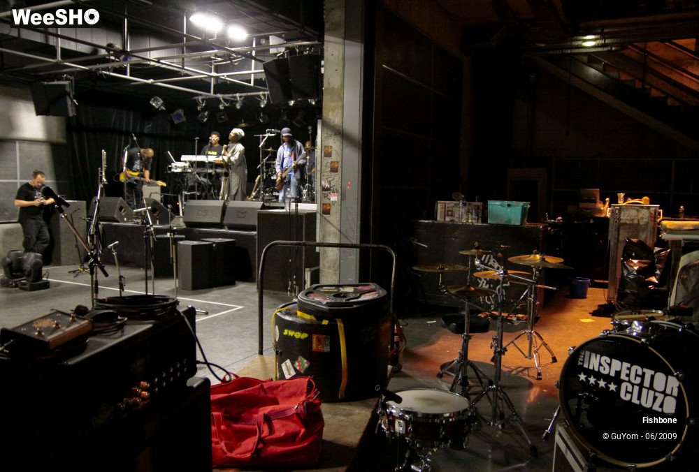 48/51 photos du spectacle Fishbone Balance