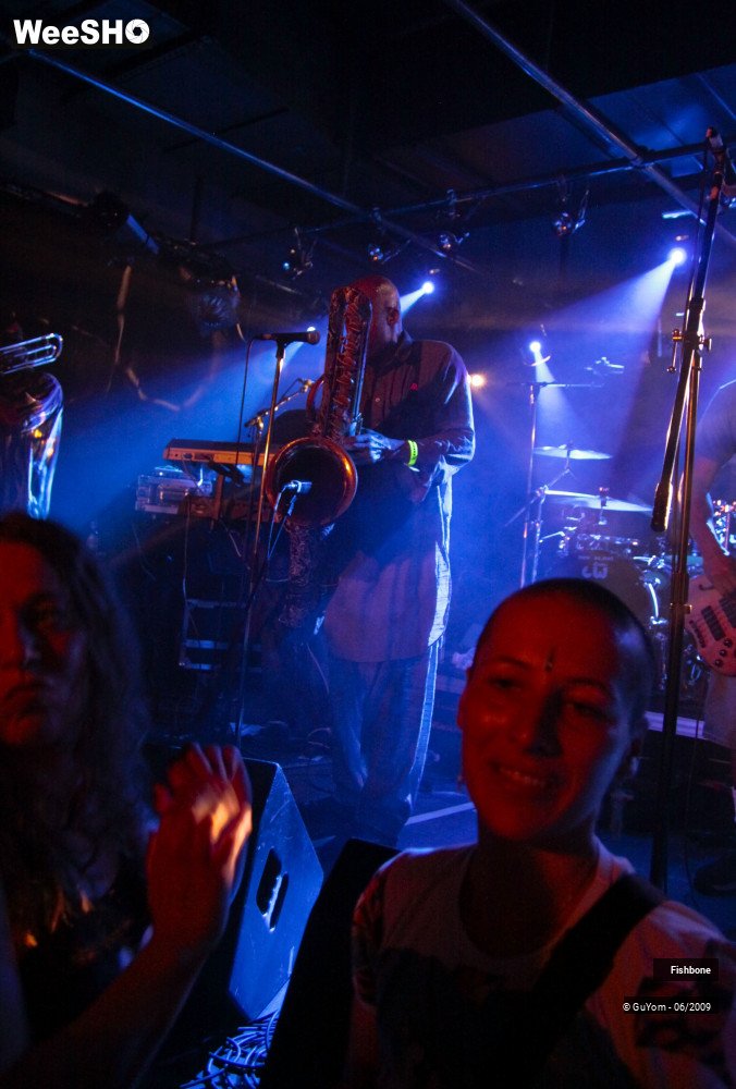 9/41 photos du spectacle Fishbone Ambiance