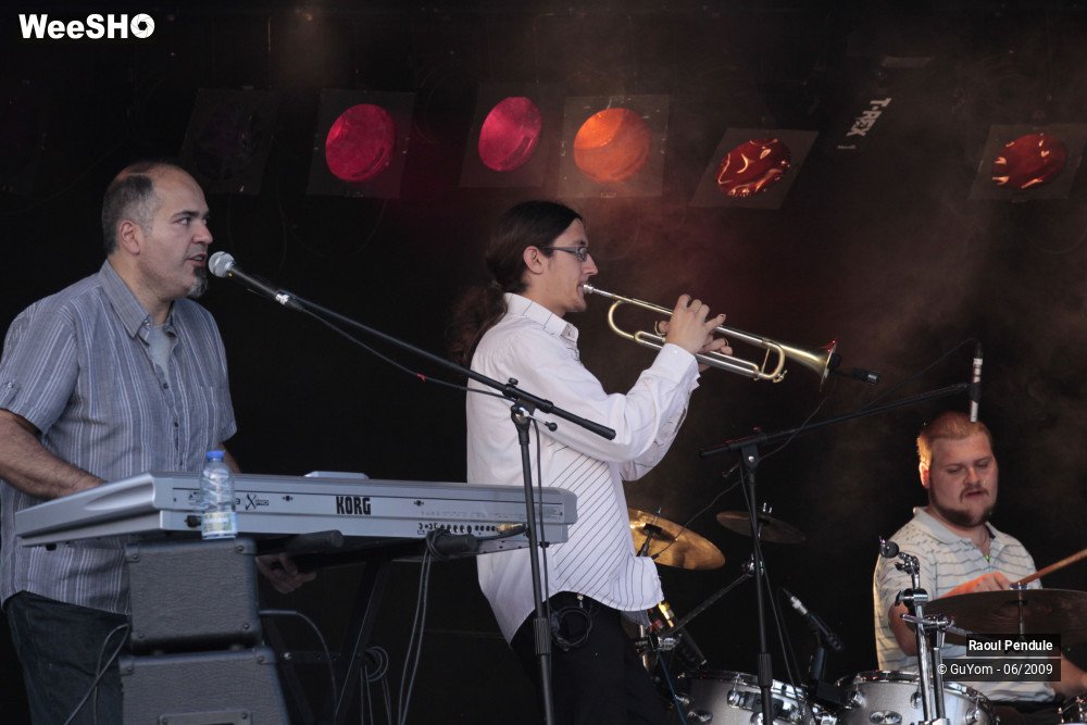 14/34 photos du spectacle Raoul Pendule