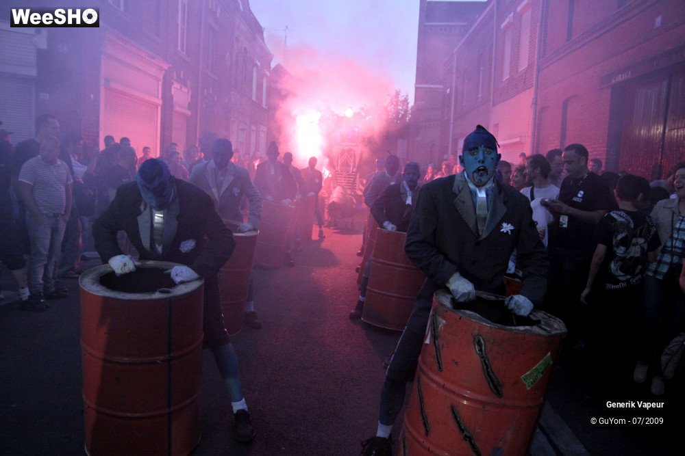14/50 photos du spectacle Generik Vapeur Ambiance