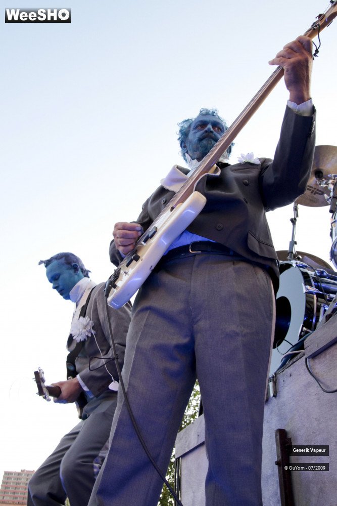 2/50 photos du spectacle Generik Vapeur Parade