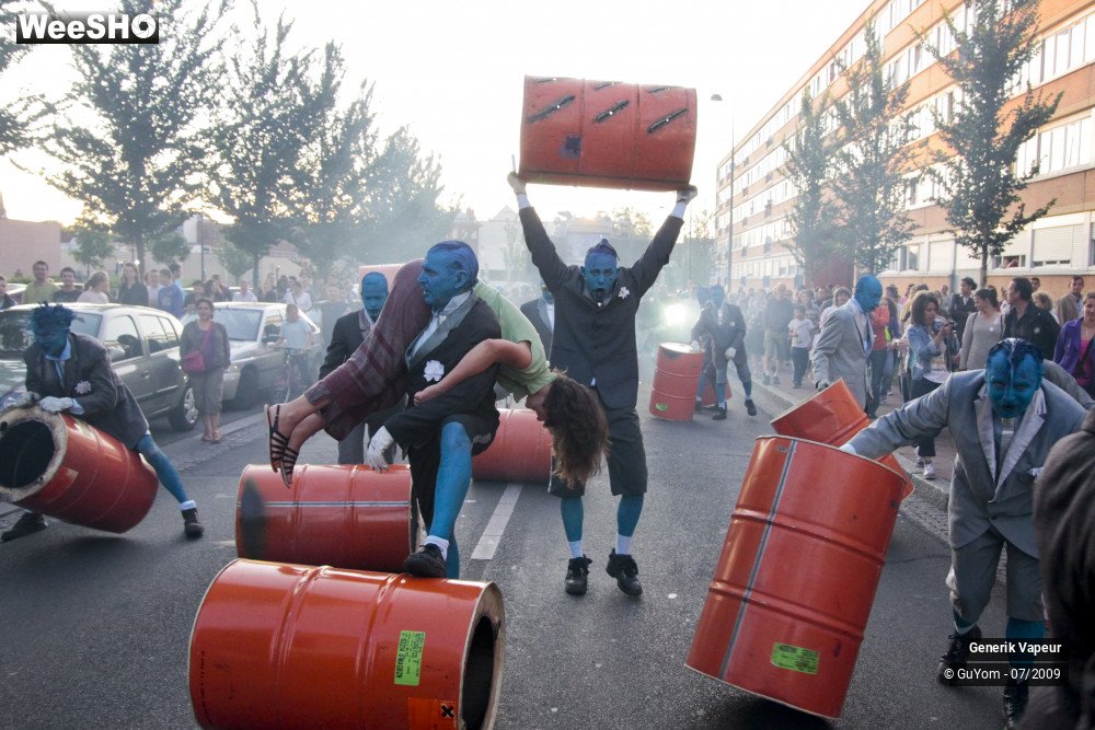 35/50 photos du spectacle Generik Vapeur Parade