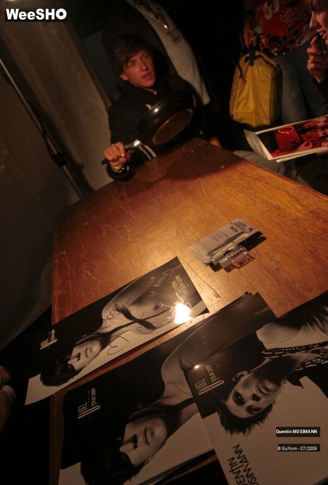 30/30 photos du spectacle Quentin MOSIMANN Backstage