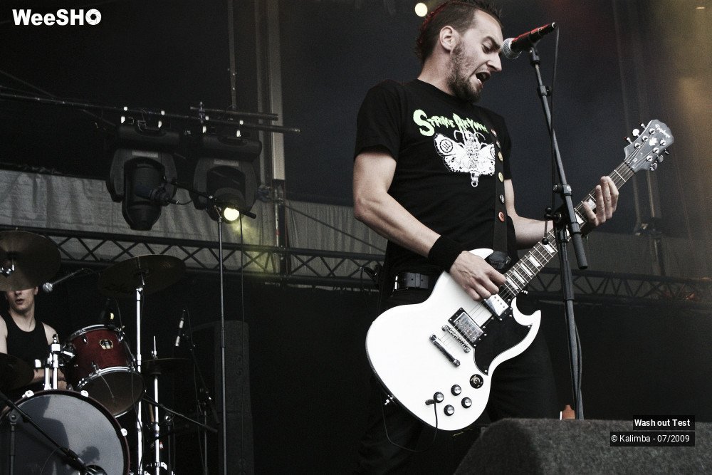 15/27 photos du spectacle Wash Out Test