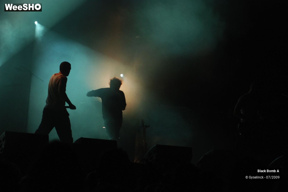 3/24 photos du spectacle Black Bomb A