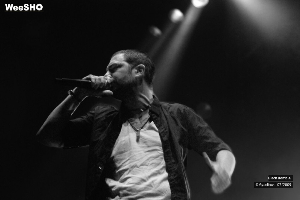 14/24 photos du spectacle Black Bomb A