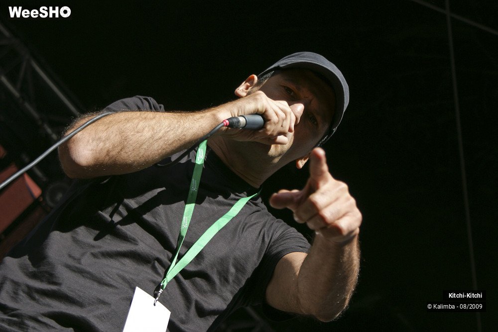 29/32 photos du spectacle Kitchi-Kitchi