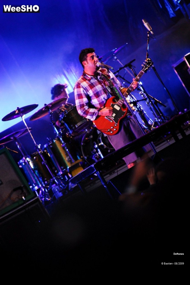 15/38 photos du spectacle Deftones