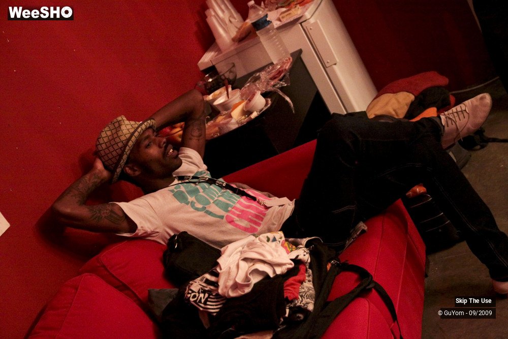 8/36 photos du spectacle Skip The Use Backstage