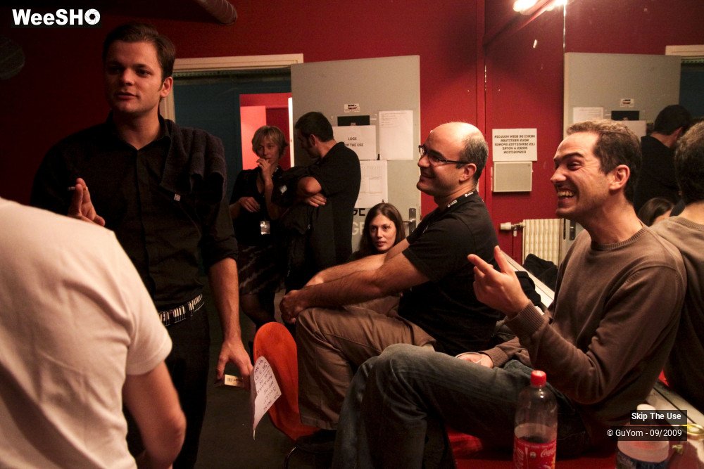 14/36 photos du spectacle Skip The Use Backstage