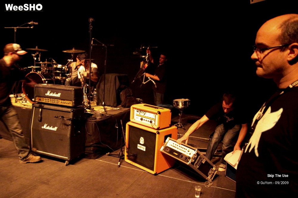 26/36 photos du spectacle Skip The Use Backstage