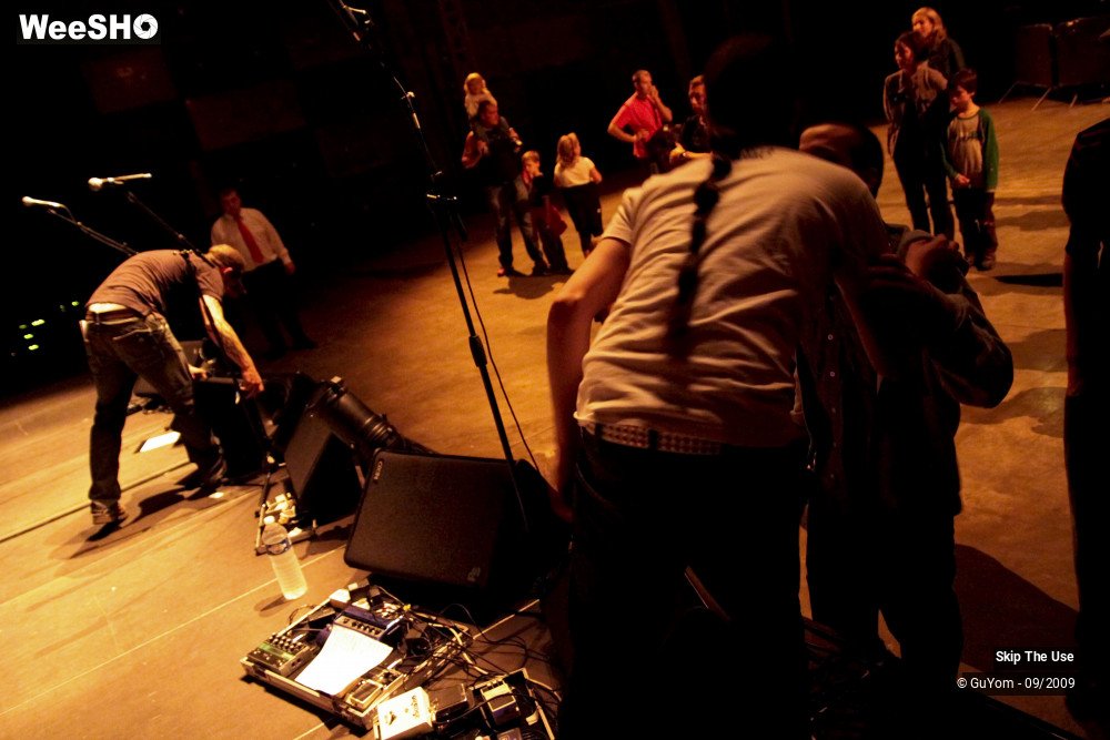 36/36 photos du spectacle Skip The Use Backstage