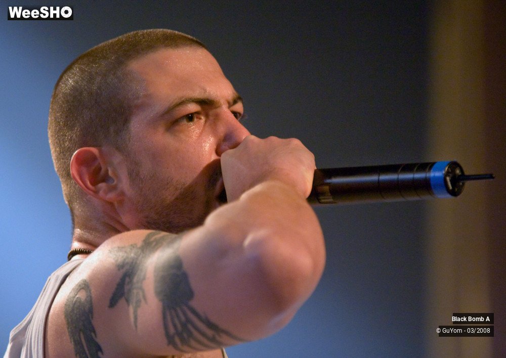 9/38 photos du spectacle Black Bomb A