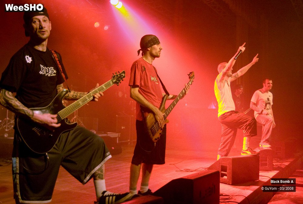 10/38 photos du spectacle Black Bomb A