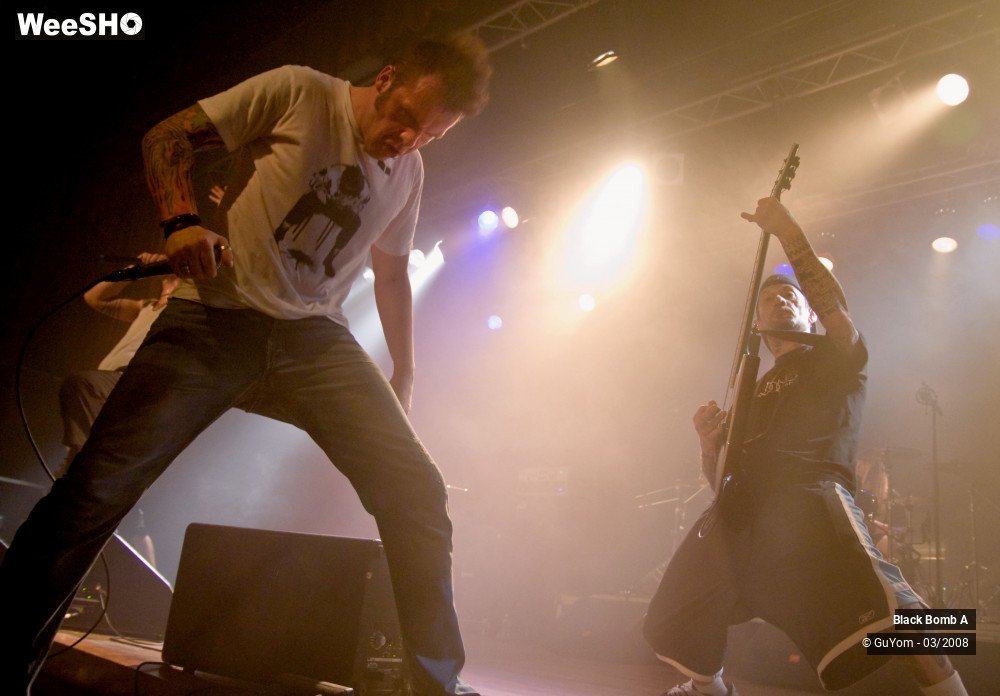 13/38 photos du spectacle Black Bomb A