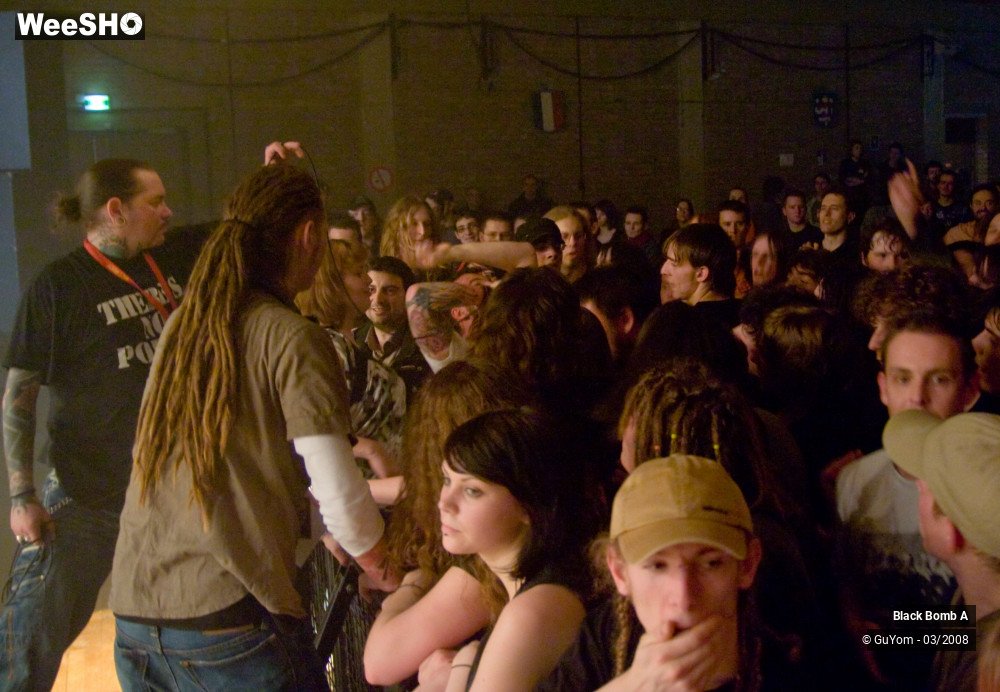 17/38 photos du spectacle Black Bomb A