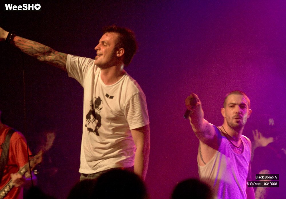 20/38 photos du spectacle Black Bomb A