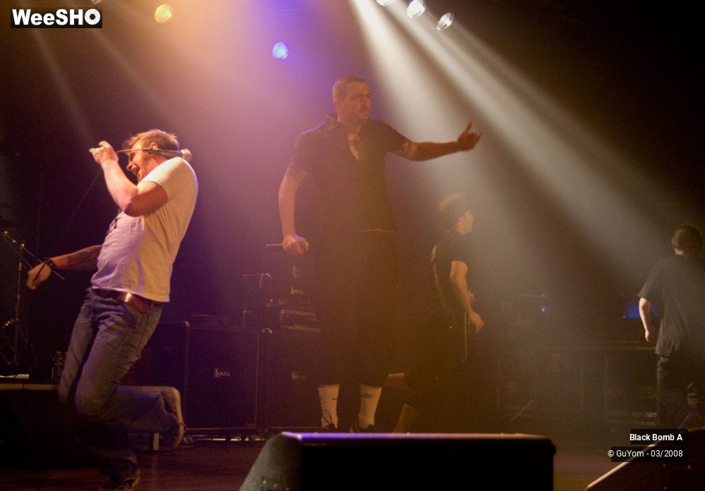 21/38 photos du spectacle Black Bomb A