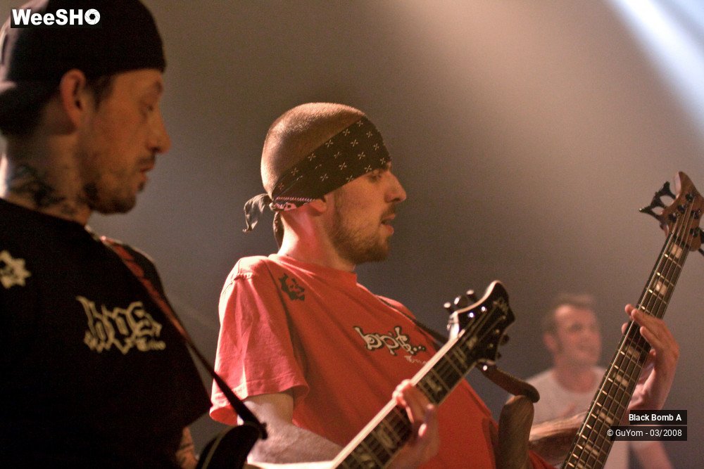 22/38 photos du spectacle Black Bomb A