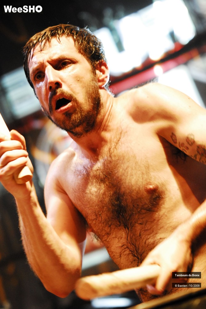 9/47 photos du spectacle Tambours du Bronx