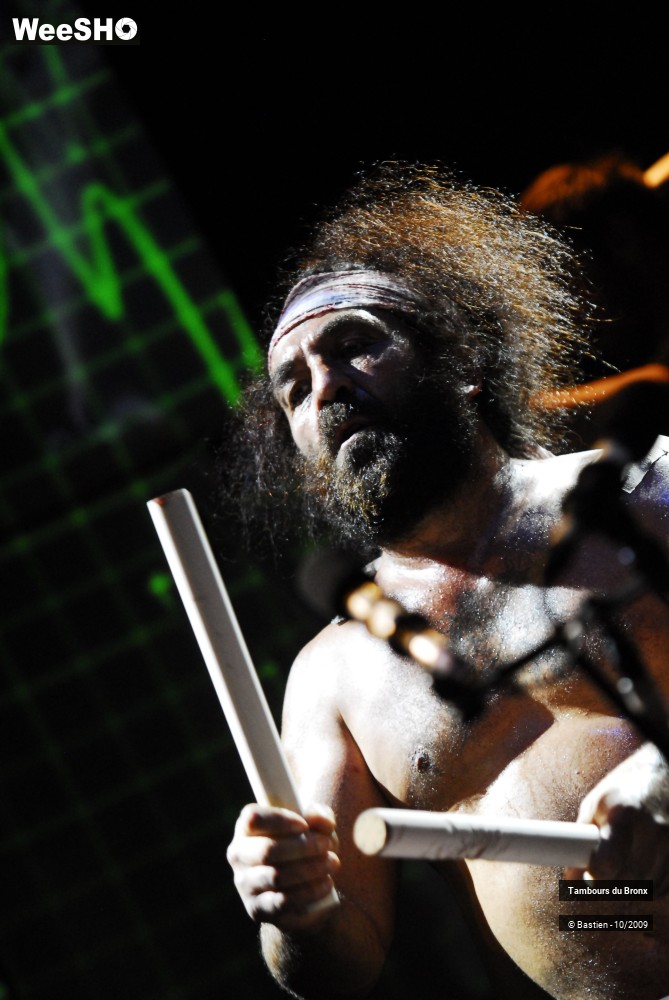 12/47 photos du spectacle Tambours du Bronx