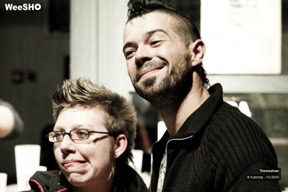 7/33 photos du spectacle Themselves