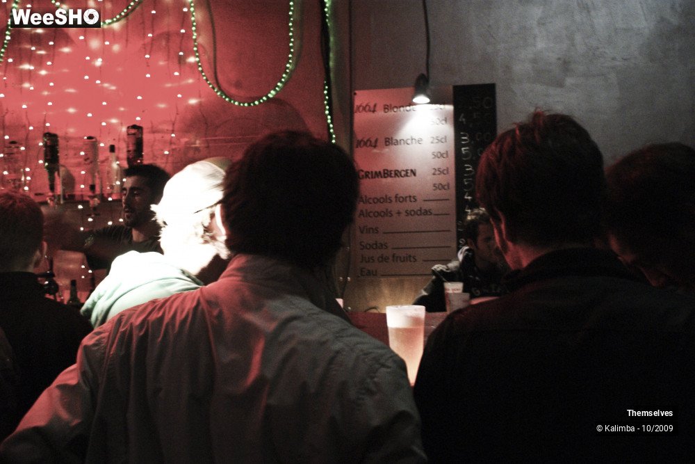 14/33 photos du spectacle Themselves