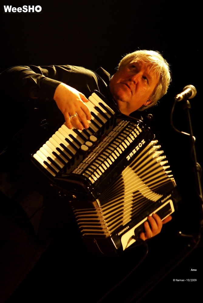 33/42 photos du spectacle Arno