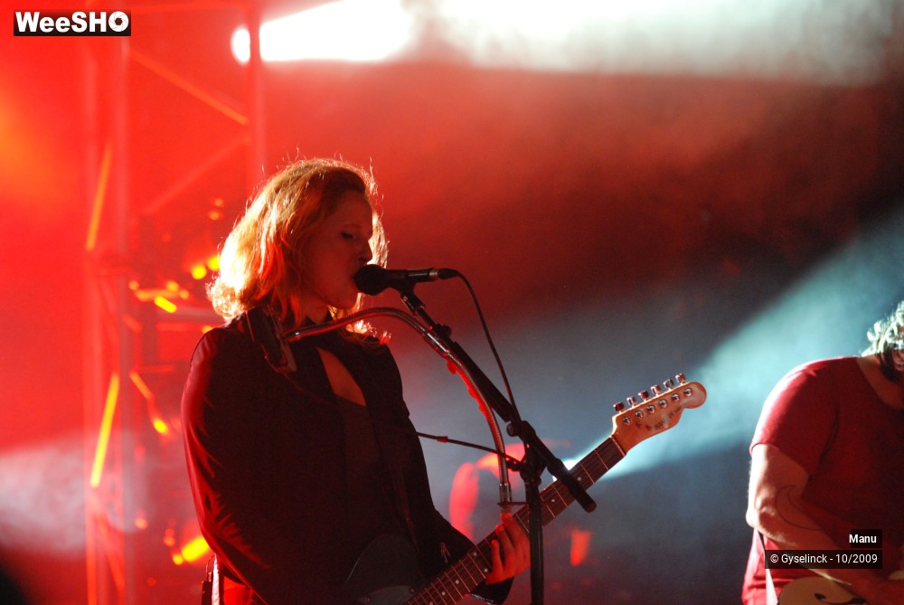 24/27 photos du spectacle Manu