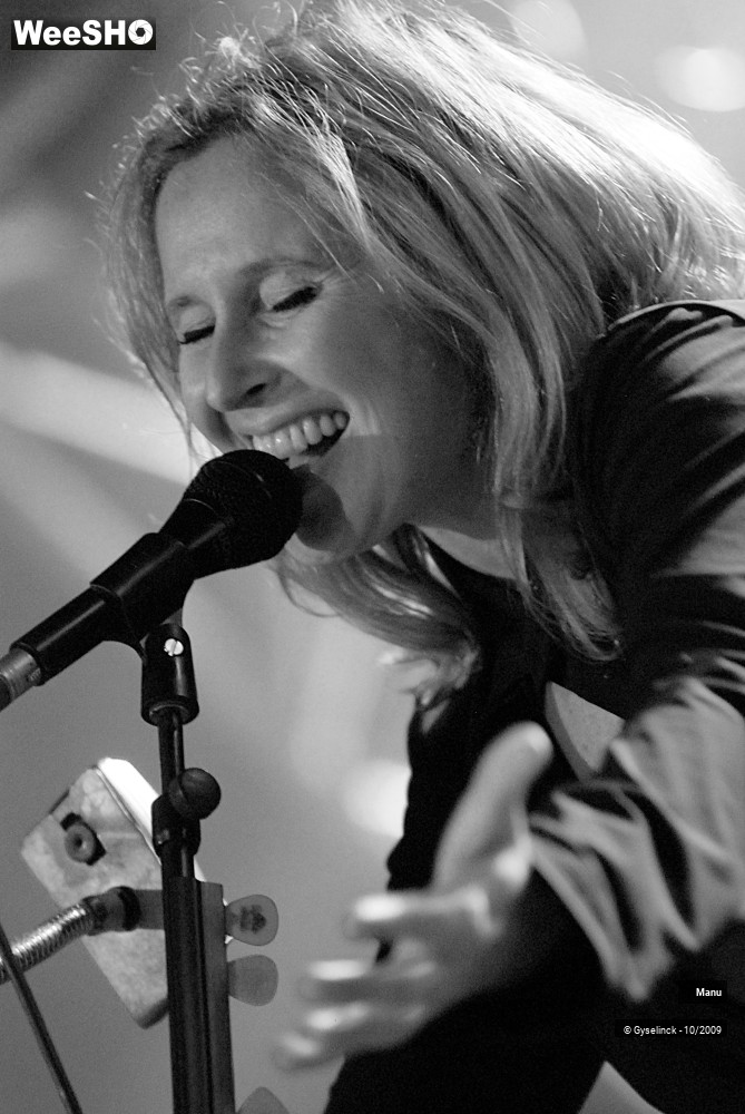 27/27 photos du spectacle Manu