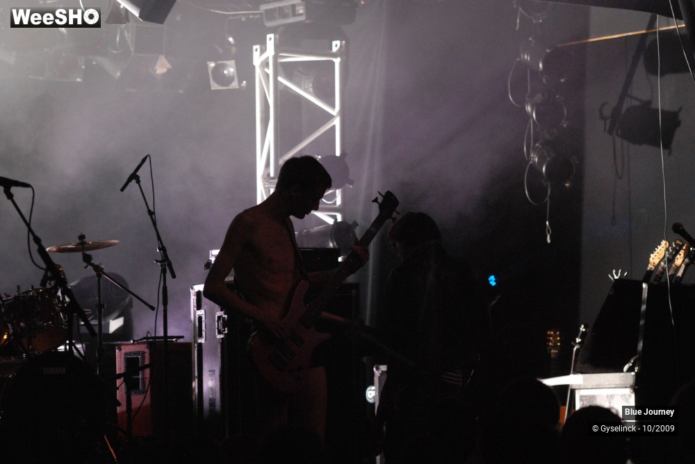 13/23 photos du spectacle Blue Journey