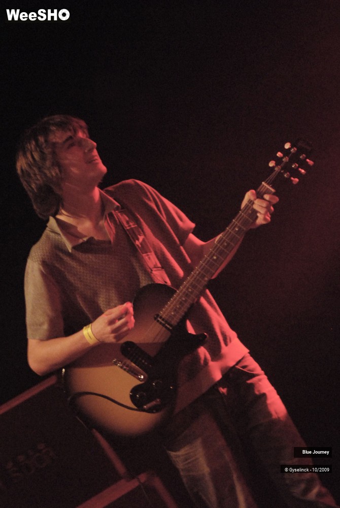 20/23 photos du spectacle Blue Journey