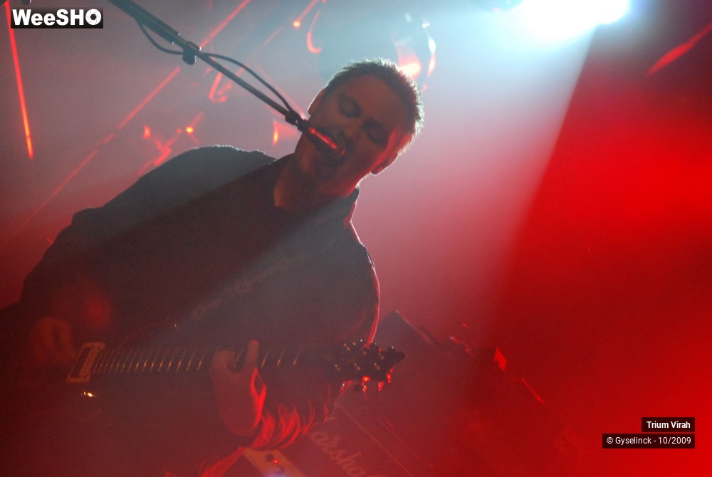 15/21 photos du spectacle Trium Virah