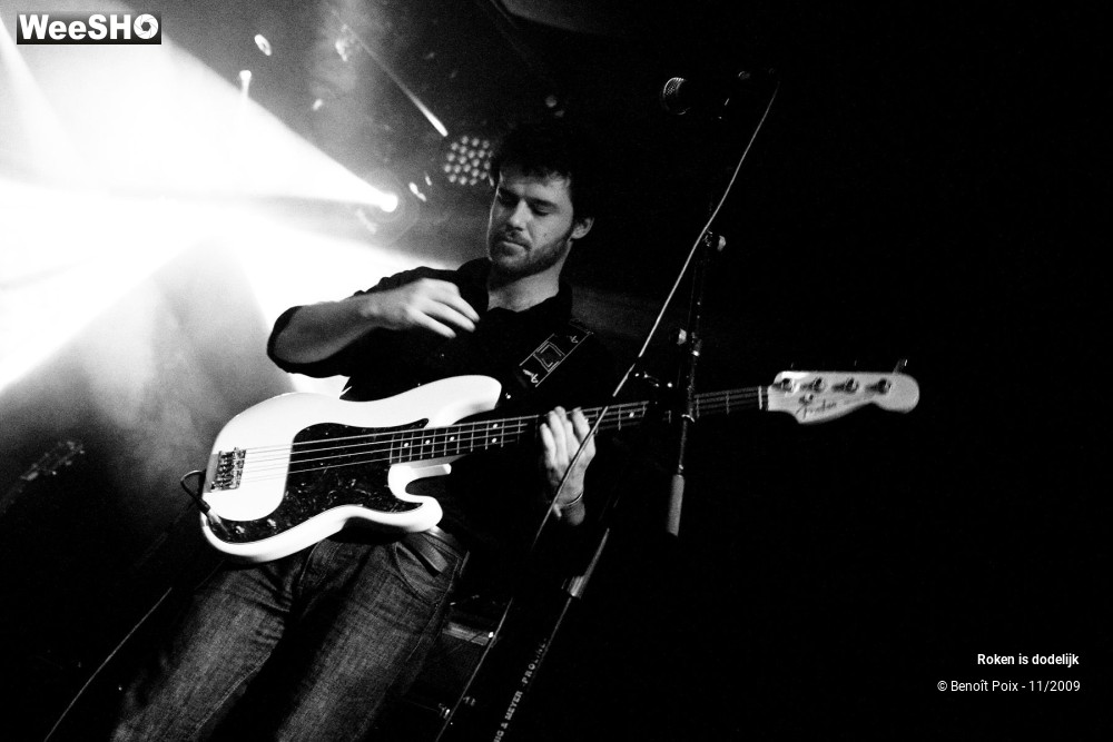 15/19 photos du spectacle Roken is Dodelijk