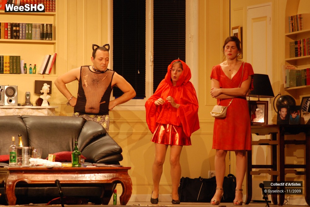 5/43 photos du spectacle Attache-moi au radiateur