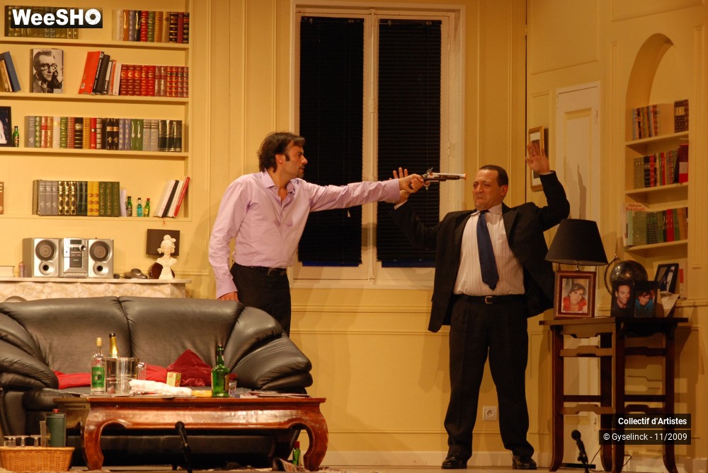 11/43 photos du spectacle Attache-moi au radiateur