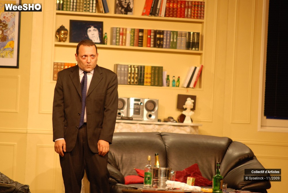 18/43 photos du spectacle Attache-moi au radiateur