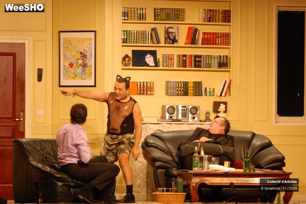 28/43 photos du spectacle Attache-moi au radiateur