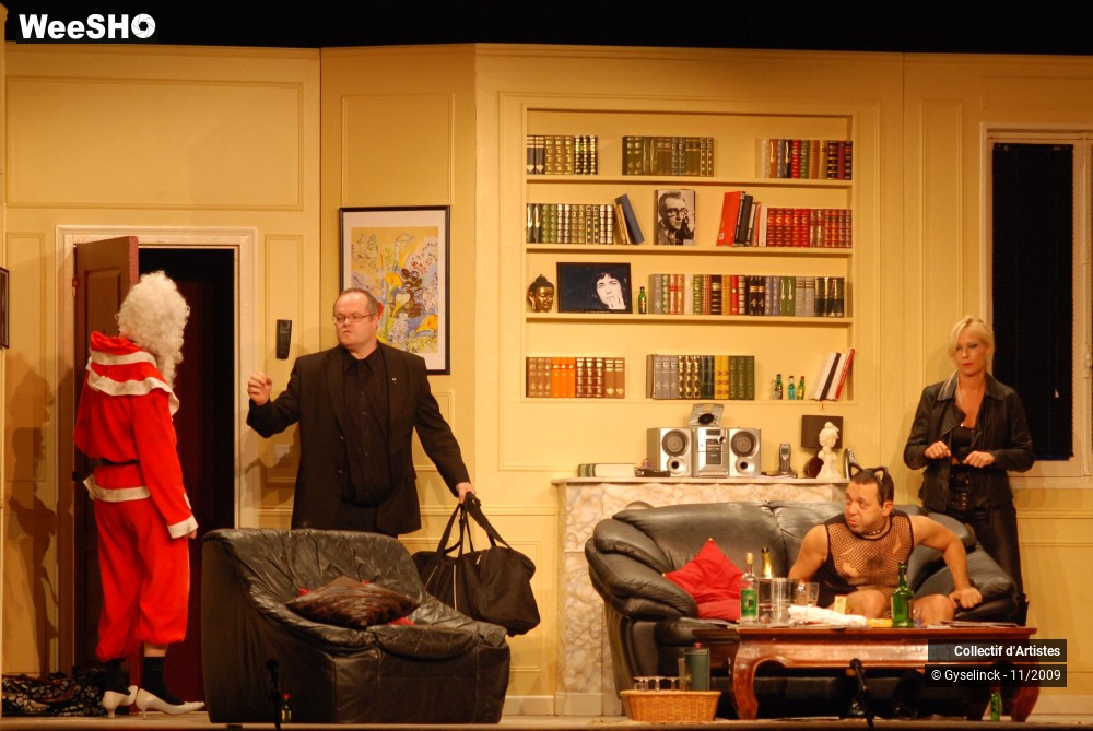 36/43 photos du spectacle Attache-moi au radiateur