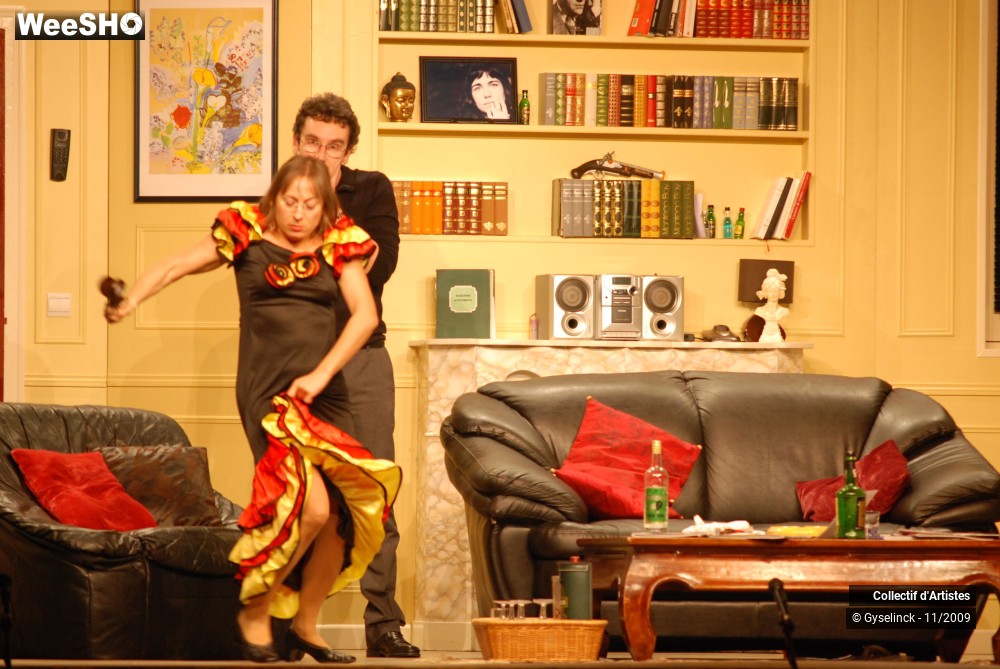 37/43 photos du spectacle Attache-moi au radiateur