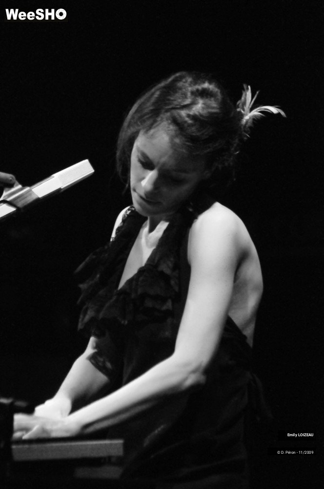 8/20 photos du spectacle Emily LOIZEAU