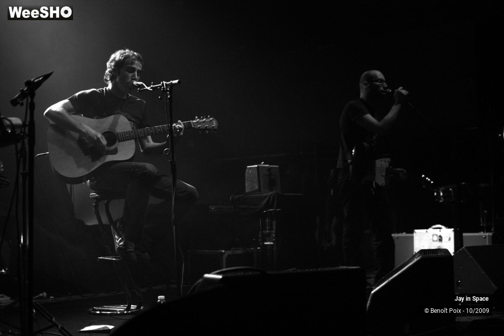 25/26 photos du spectacle Jay in Space