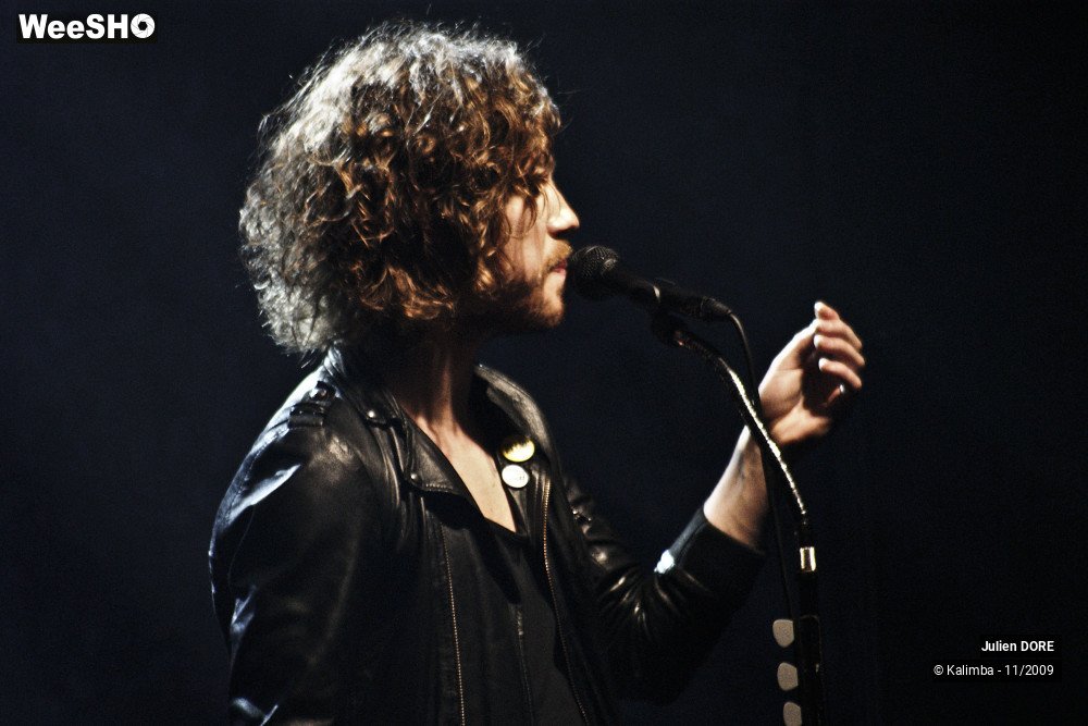 18/25 photos du spectacle Julien Doré & The Bash