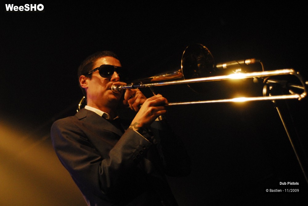 27/29 photos du spectacle Dub pistols