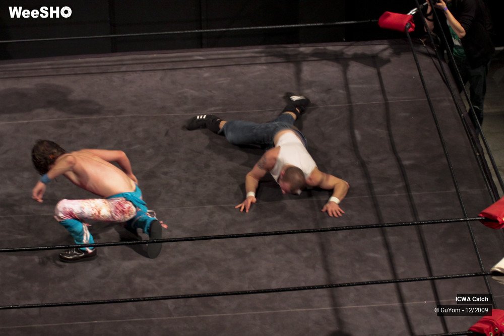 26/49 photos du spectacle ICWA Catch... Vu d'en Haut