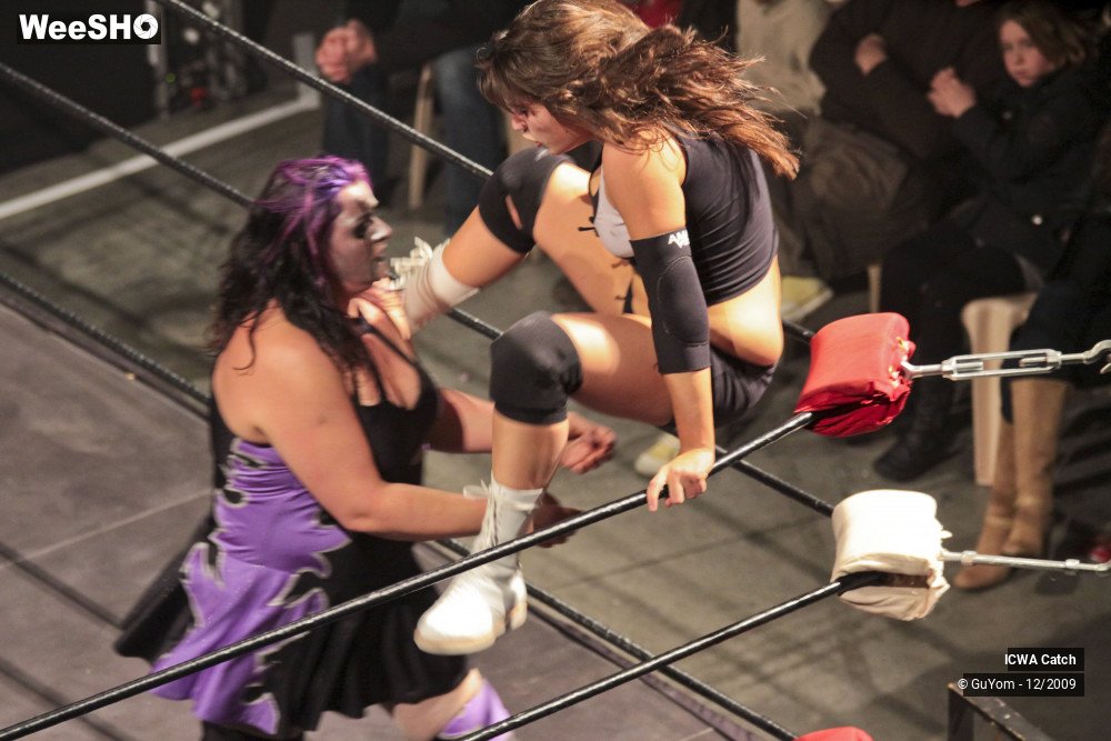 32/49 photos du spectacle ICWA Catch... Vu d'en Haut