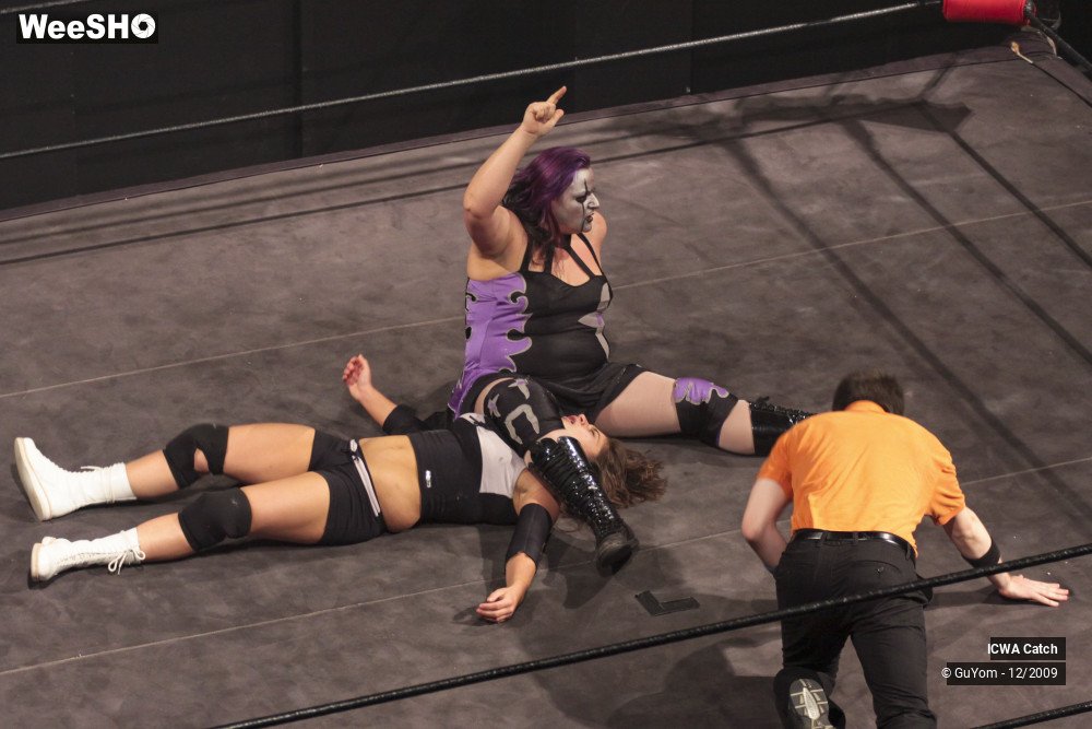 37/49 photos du spectacle ICWA Catch... Vu d'en Haut