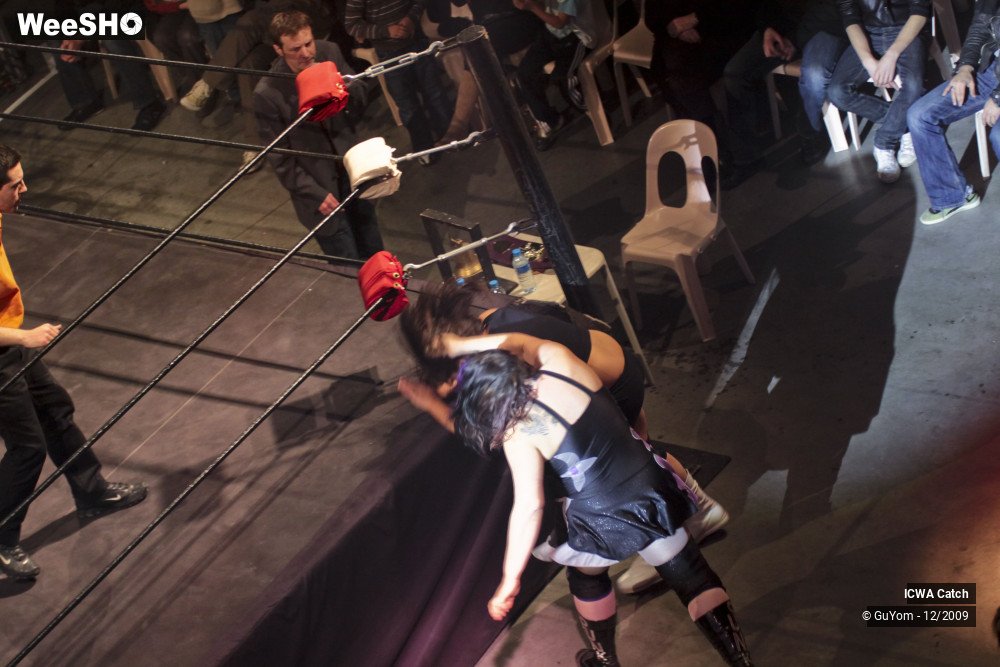 42/49 photos du spectacle ICWA Catch... Vu d'en Haut